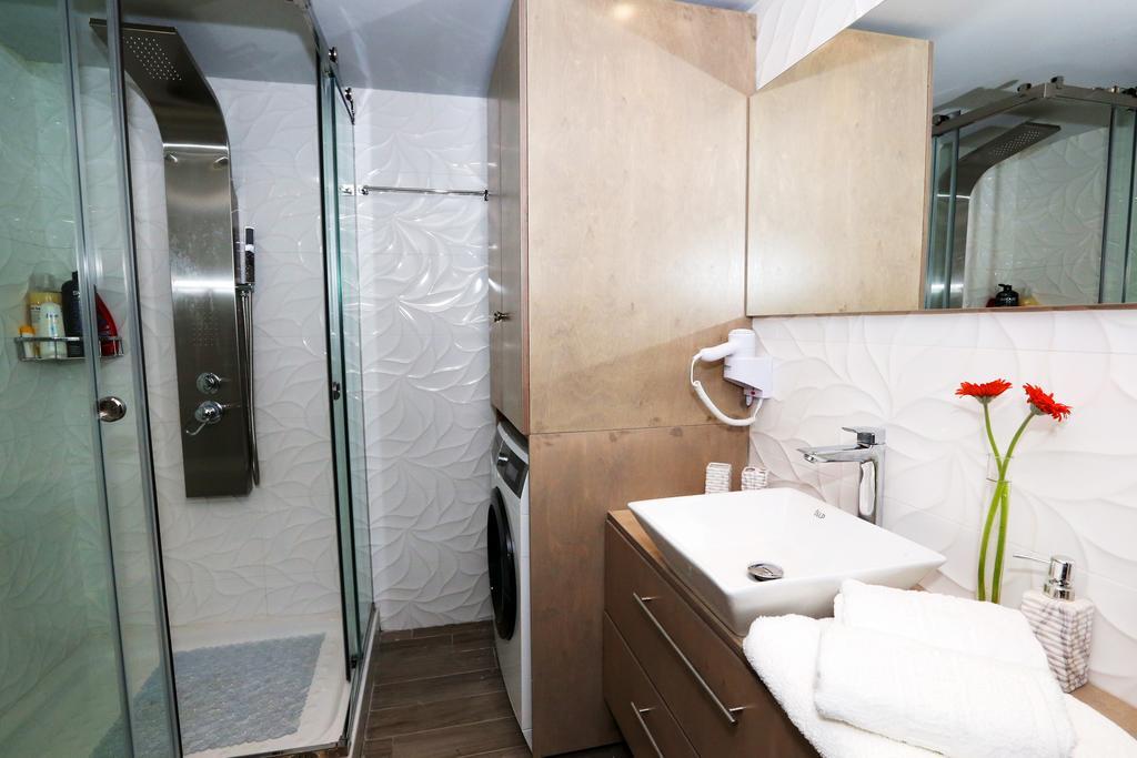 Ninos Luxury Apartment Corfu  Экстерьер фото